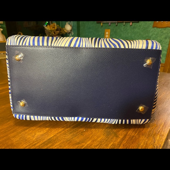 NWT VERA BRADLEY ELLA TOTE -STREETERVILLE BLUE WHITE WAVY LARGE STRIPED BAG/TOTE - Picture 5 of 9